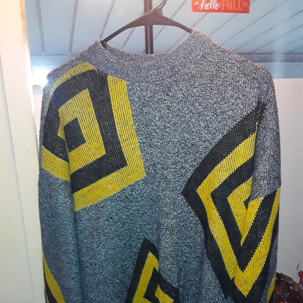 Awesome retro 80s/90s VTG sweater